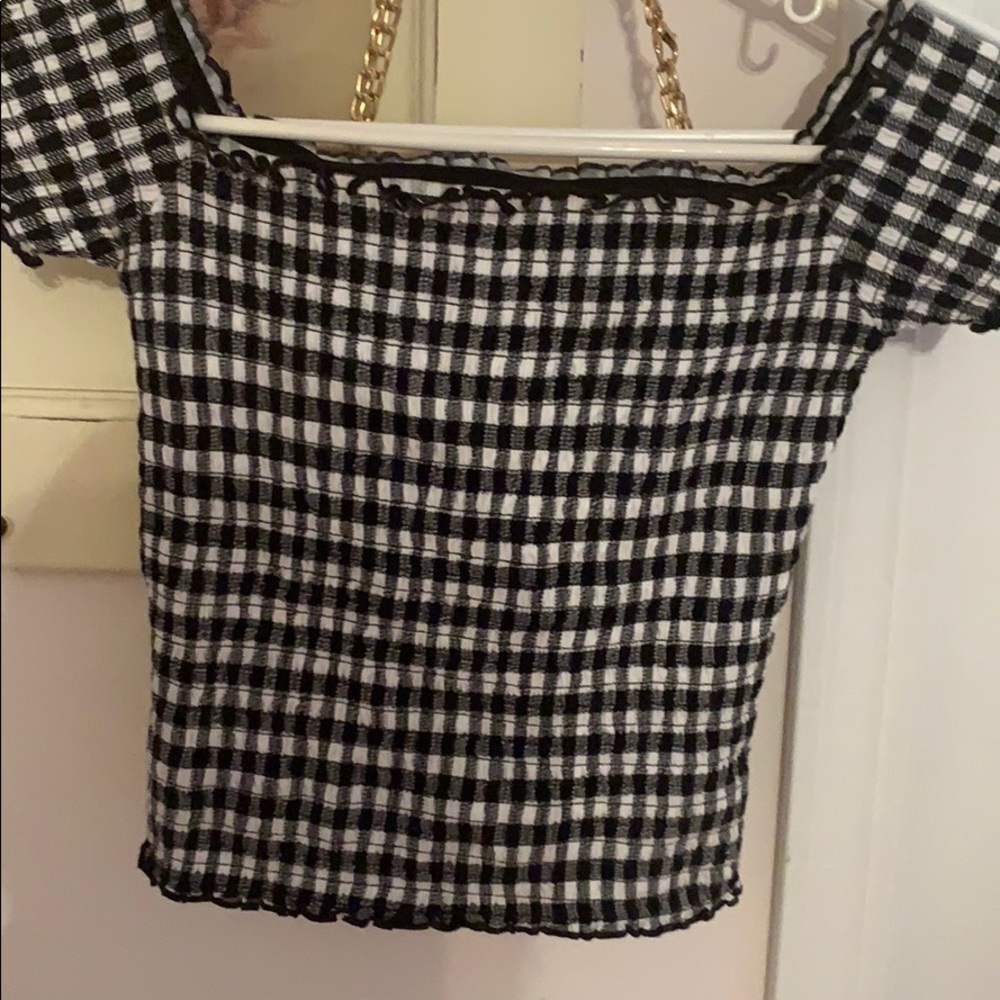 Shortsleeved shirt